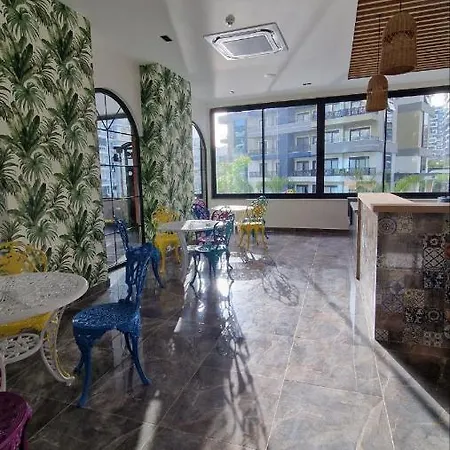 아파트 Albimo Loft 알란야